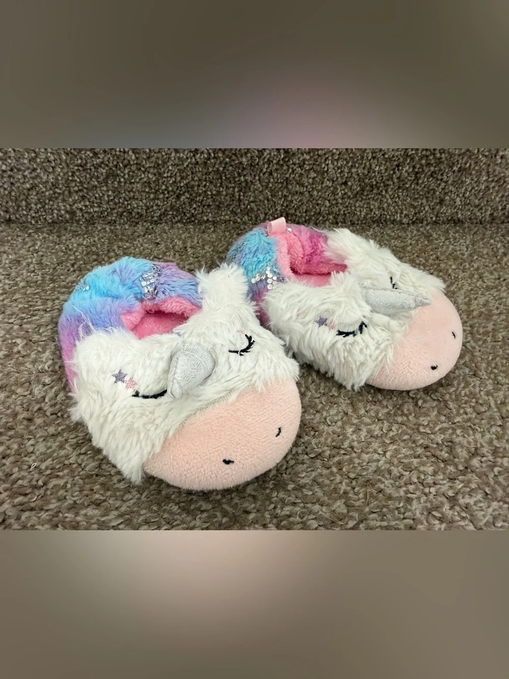 Oshkosh Sandals Girls Toddlers Slippers Bundle Size 5 to 6